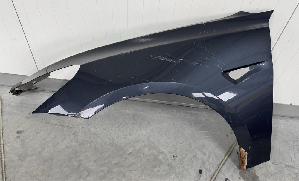 Tesla Model 3 крило переднє ліве