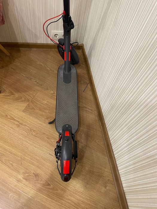 Электросамокат Xiaomi м365