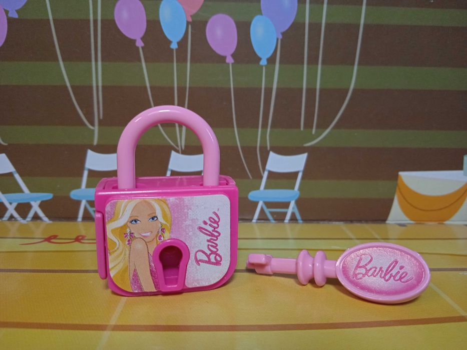 Фигурка Барби из коллекций киндер