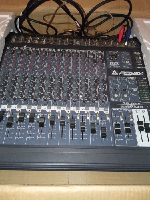 Mesa de mistura peavey RQ 2314