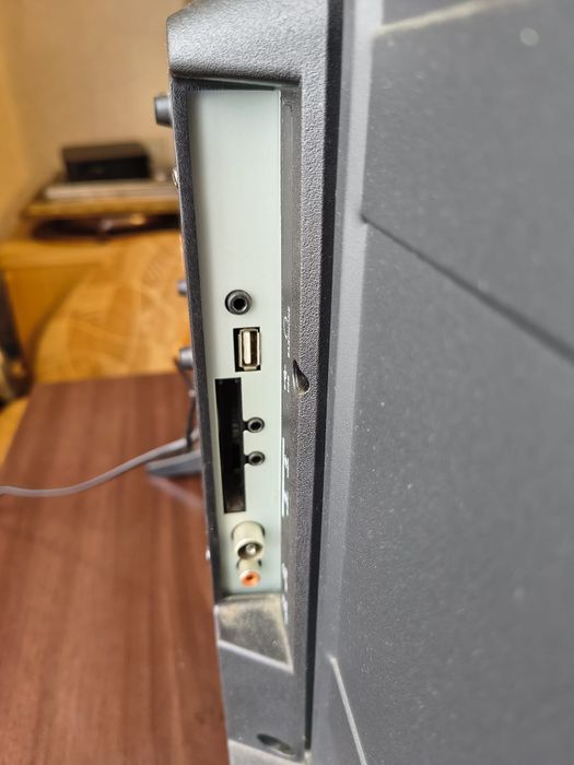 Telewizor Manta 32 cale