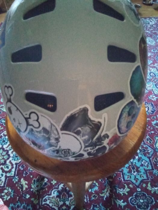 Шлем и др.для сноуборда.