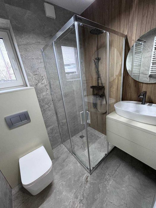 Оренда нового будинку є територія просторий Зимна Вода перша здача