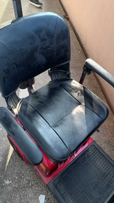 Wózek inwalidzki, skuter elektryczny