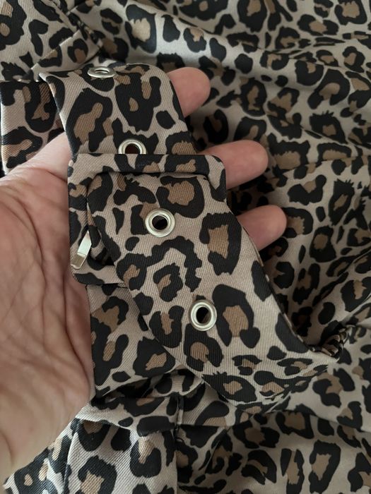 Calças padrão leopardo