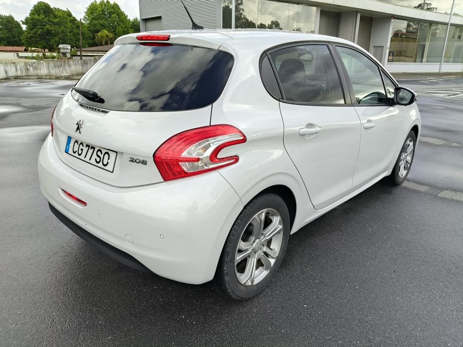 Peugeot 208  1.4 HDI Style