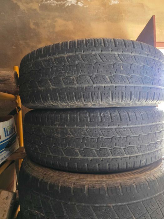 Pneus 4x4 265/75 R15