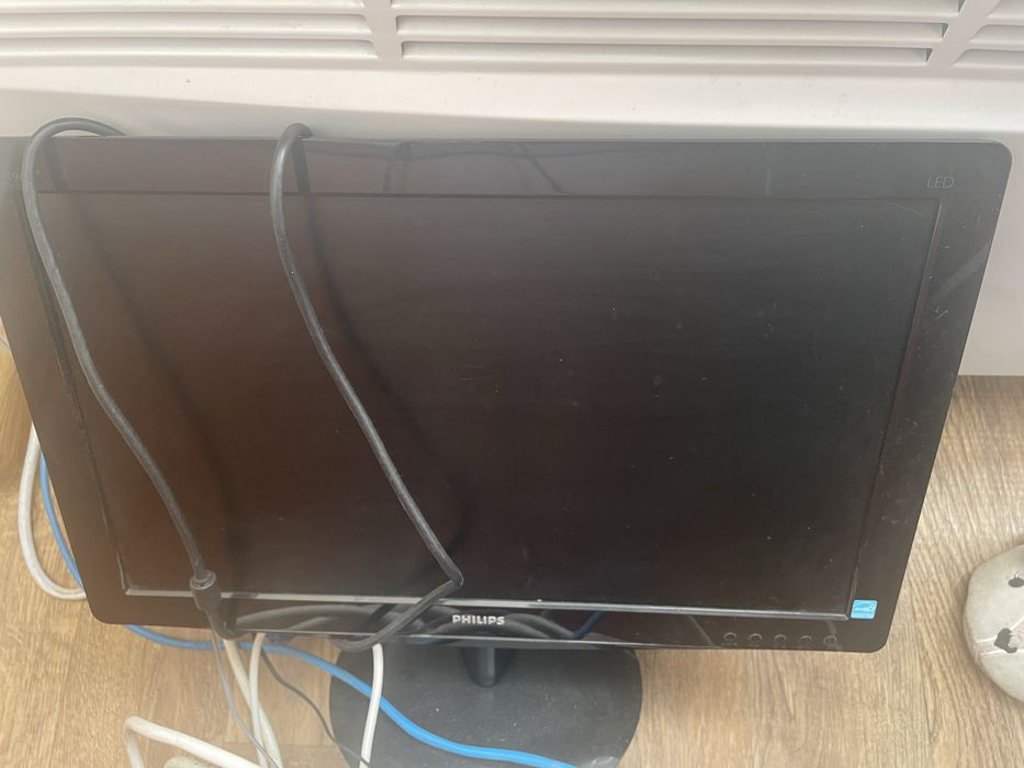 Монитор Philips на запчасти