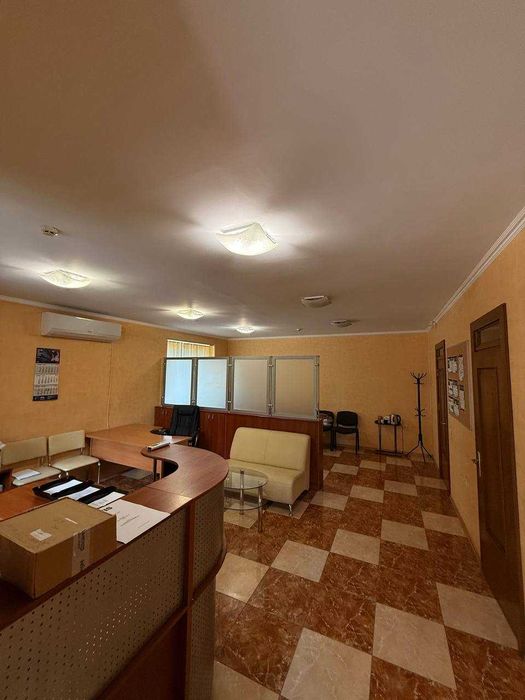 Оренда приміщення з меблями