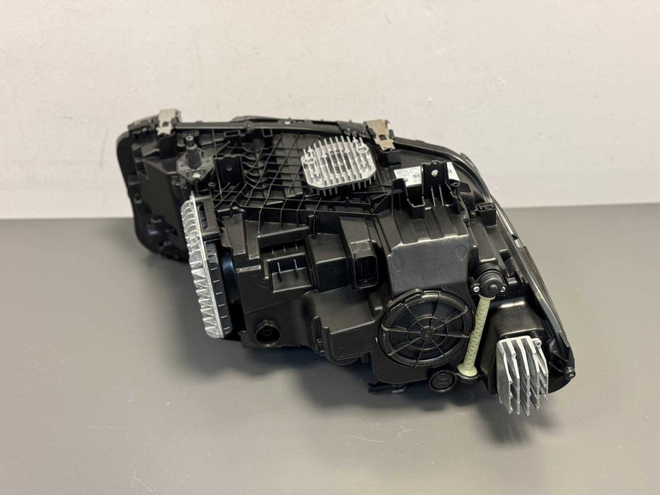 Prawa Lewa Lampa Reflektor BMW 5 G30 G31 Przed Lift Adaptive LED