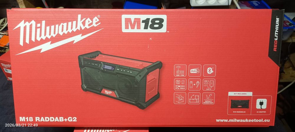 Milwaukee M18 RADDAB-G2 Bluetooth  +  akcesoria.