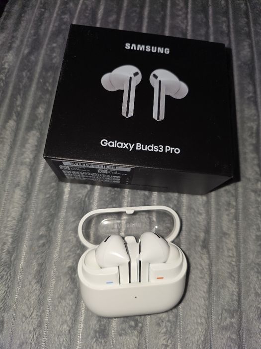 Samsung Galaxy Buds 3 Pro C/ Fatura e Garantia Samsung 11/12/2025