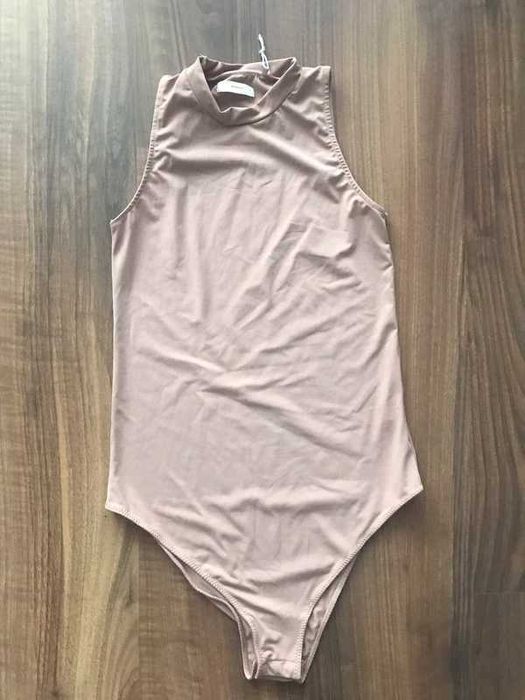 body Reserved kolor nude, beżowy r. M/38, nowe