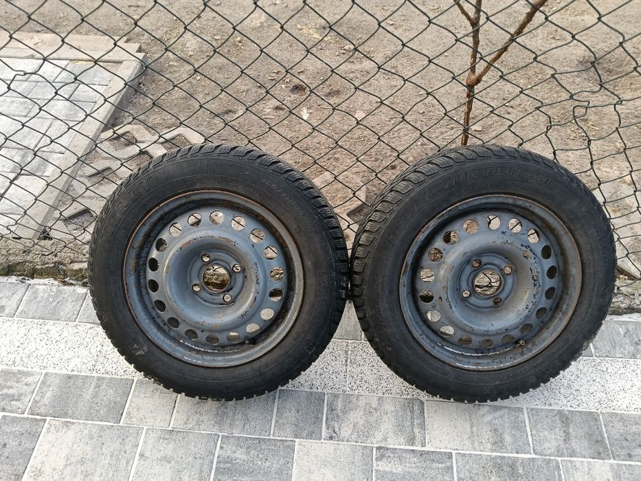 Felgi z oponami zimowymi 165/70/14 i felgi z oponami letnimi 175/70/13