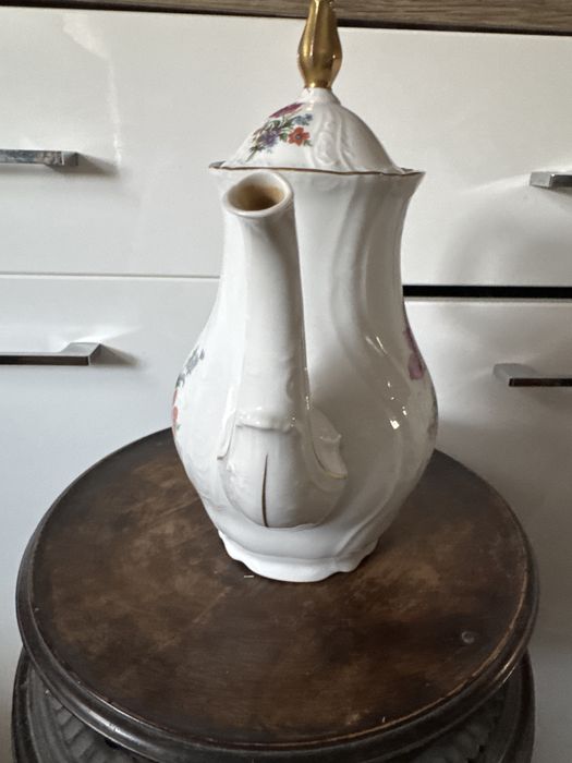 Dzbanek porcelanowy antyk fo kolekcji