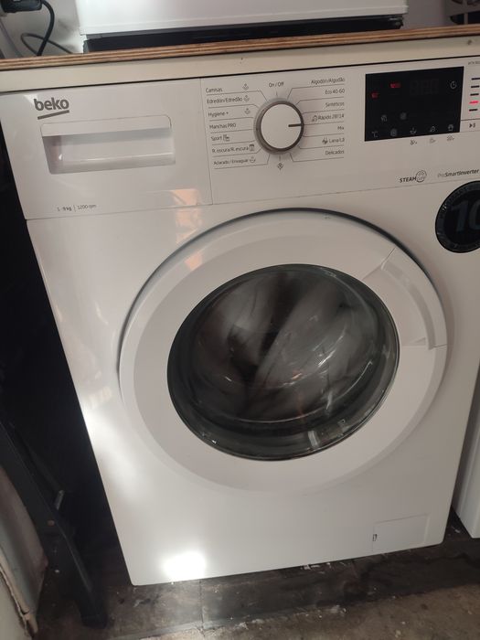 Vendo máquina lavar roupa Beko WTA 8612 XSWR 8 KG 1200 RPM