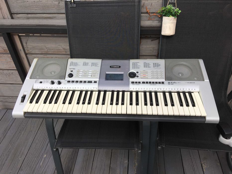 Keyboard Yamaha PSR E403