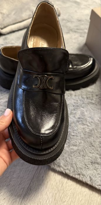 Шкіряні 39 розмір 25.5 устілка