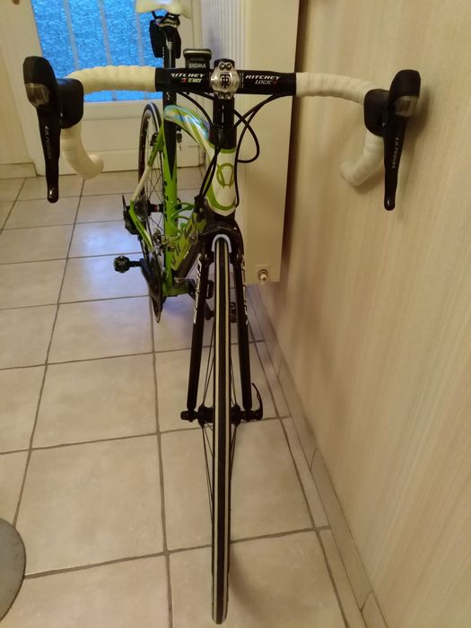 Bicicleta de corrida VIPER Carbono Monocoque