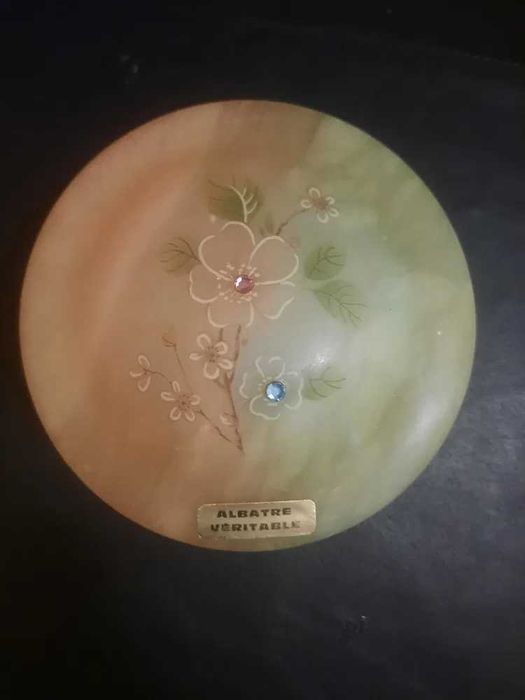 Винтажная шкатулка из алебастра. 1970х годов.