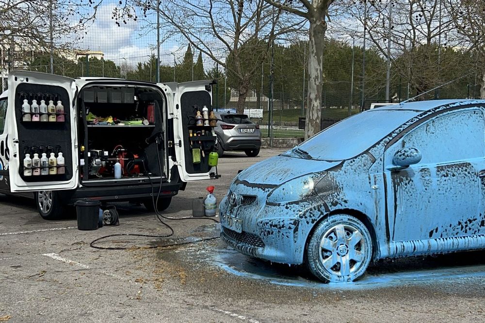 Lavagem automóvel ao domicílio, e propriedade etc