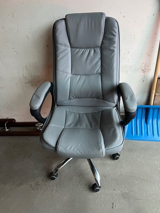 Krzesło skórzane obrotowe