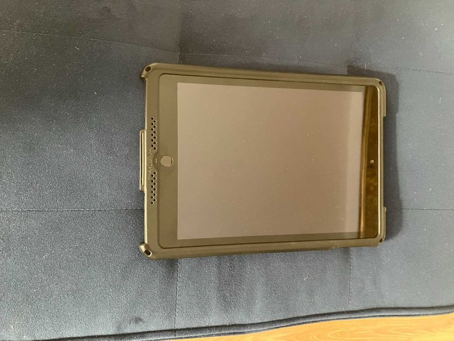sprzedam iPada 128GB