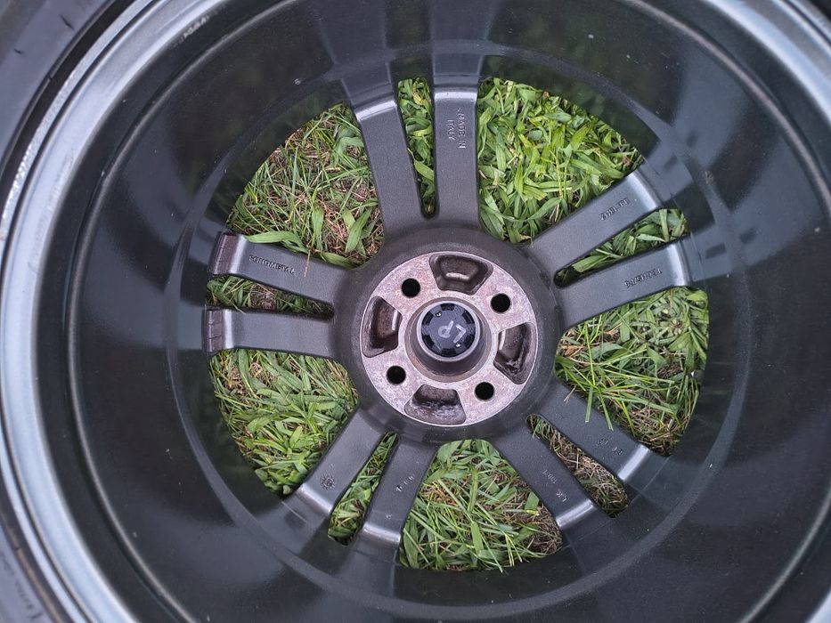 Renault Koła alufelgi 18" 225x45 jak nowe