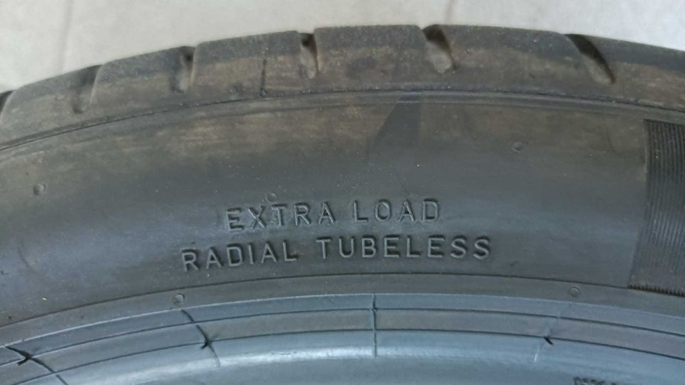 2x 255/40R21 PIRELLI P Zero, bieżnik 6,60 mm, letnie, rok produkcji 2024, super stan!