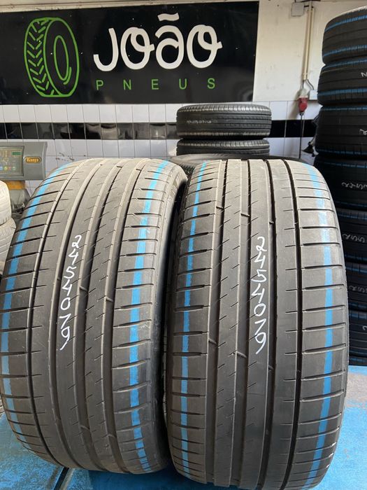 Pneus 245 / 40 R 19 Michelin Pilot Sport 4