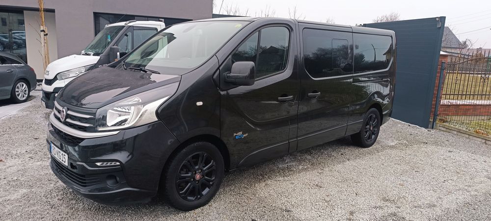 Wynajem bus 9 osobowy