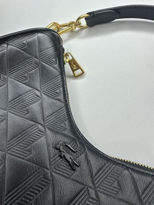 Bolsa Lacoste de mulher