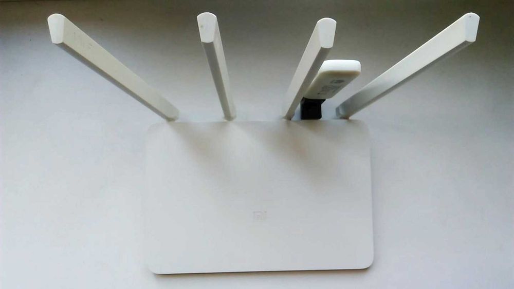Роутер Xiaomi MI Router 3 AC1200 (Padavan) + 4G-Модем HUAWEI E3372H