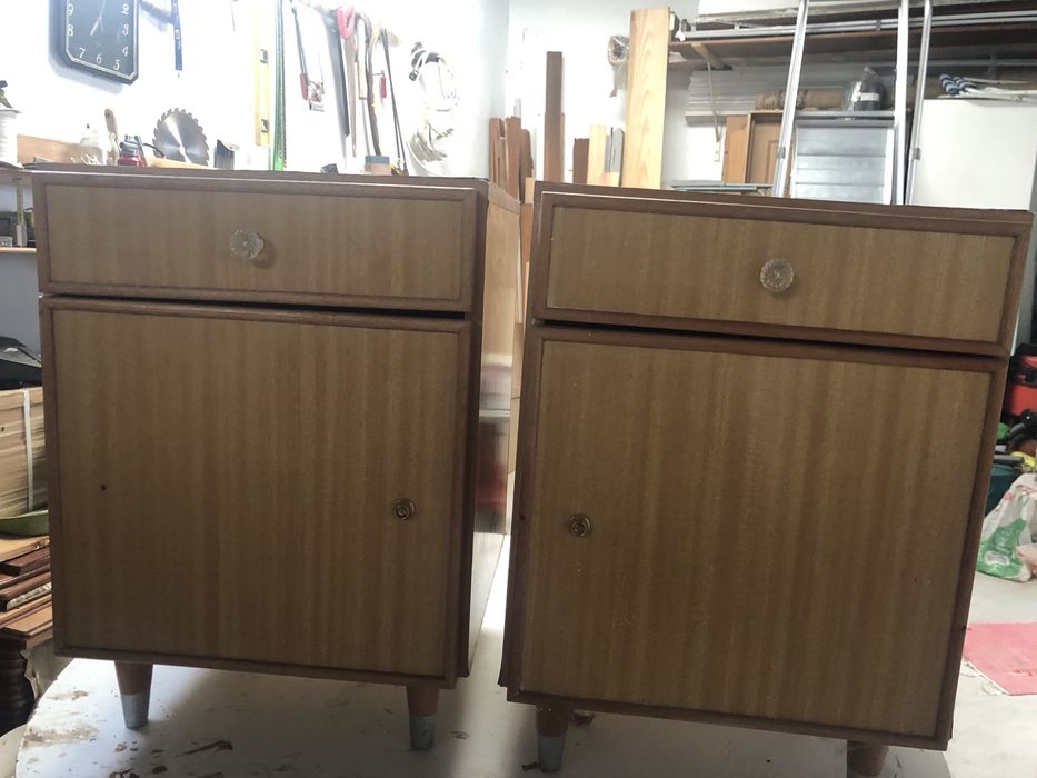 Vendo mesas de cabeceira