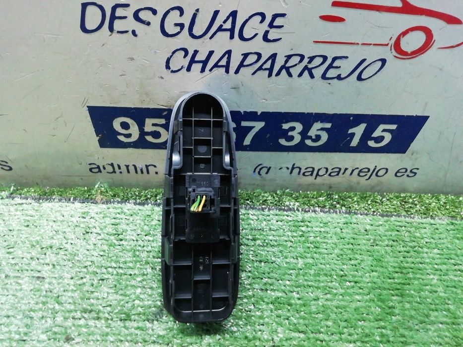 COMANDO ELEVADOR DE VIDRO FRONTAL DIREITO CITROEN C4 GRAND PICASSO II 2011 -