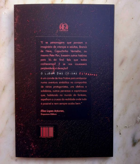 Livro de Fantasia: O Lugar das Coisas Estranhas