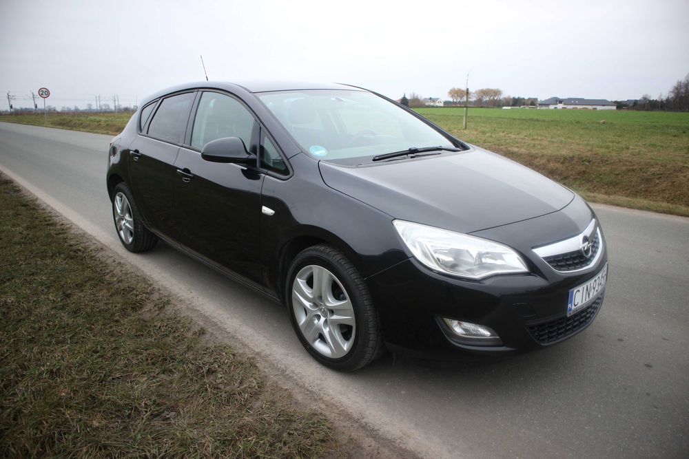 Opel Astra /Zadbana /Sprowadzona/Zarejestrowana / 1,6 Benzyna