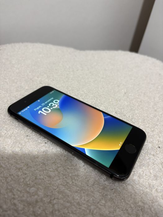 Iphone 8 Black 100% kondycji 64 gb