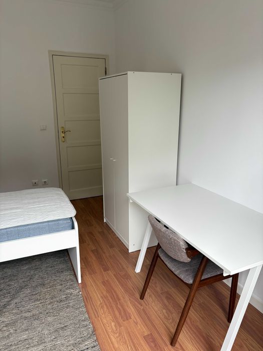 Alugo quartos com varanda no Lumiar