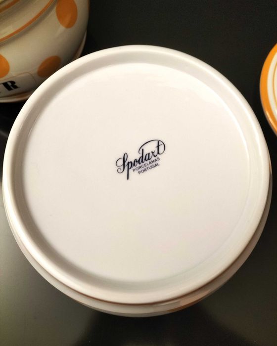 Peças de loiça de porcelana Spodart – Bolinhas, individual ou conjunto