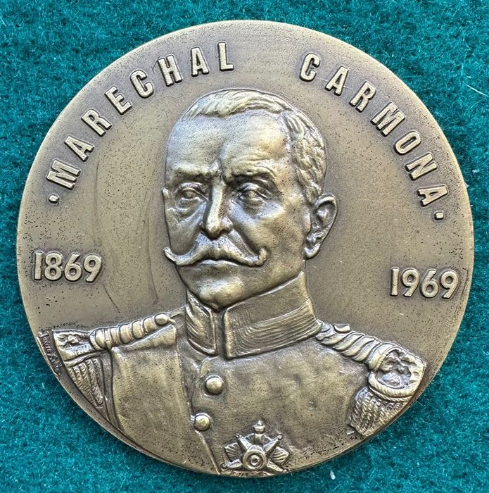 Medalha comemorativa marechal carmona