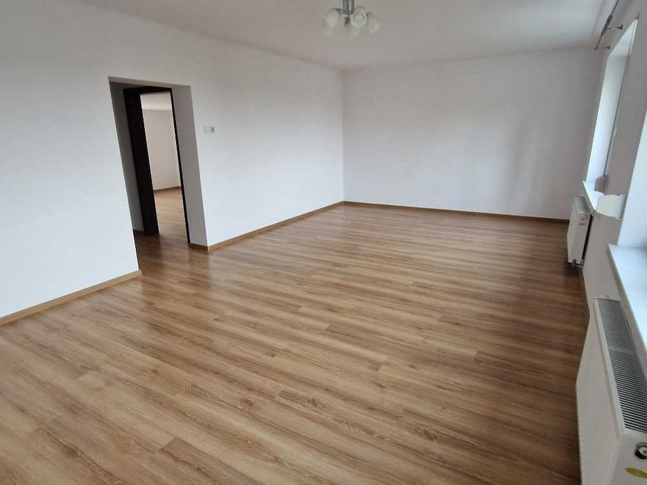 Duże mieszkanie gotowe do wynajęcia.