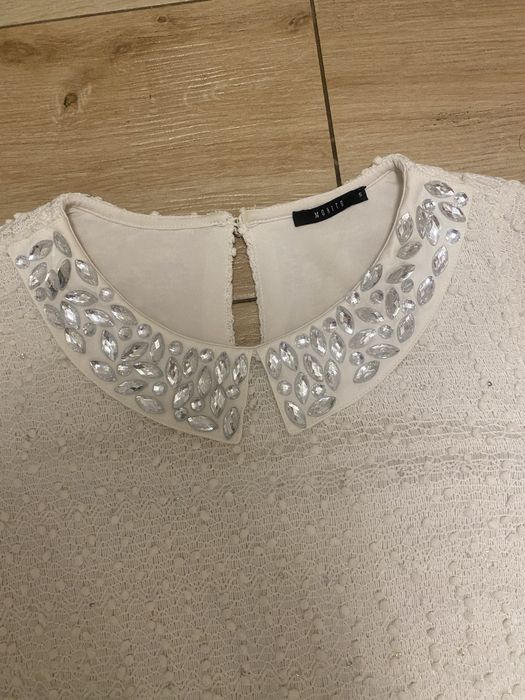 Mohito sukienka tunika z ozdobnym kołnierzykiem z kryształkami S