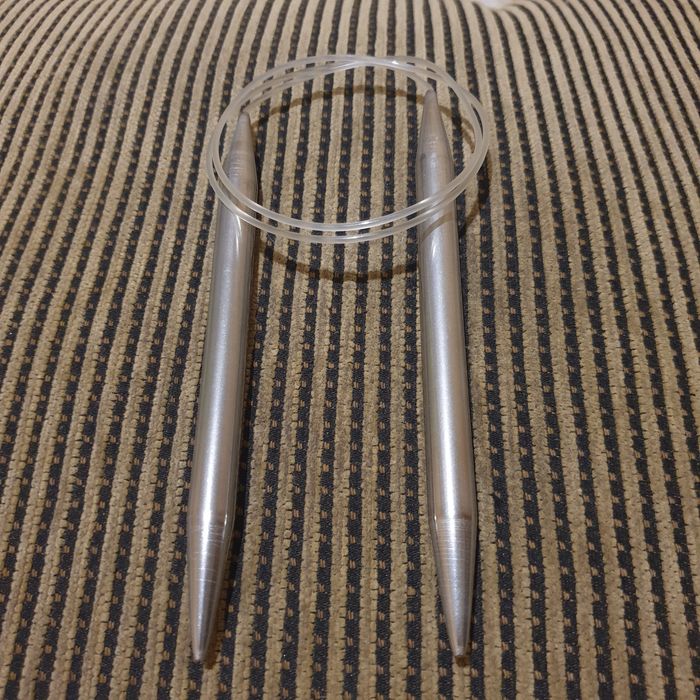 Спицы круговые 80 см. 10 мм