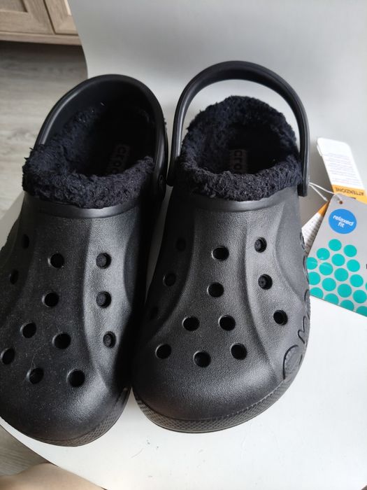 Crocs c/ pêlo Novas