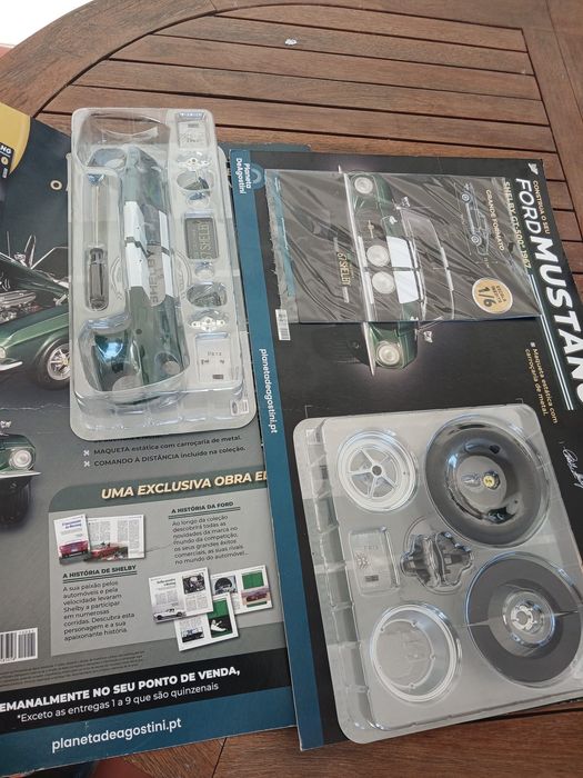 2 conjuntos de acessórios para construção de maqueta de FORD MUSTANG