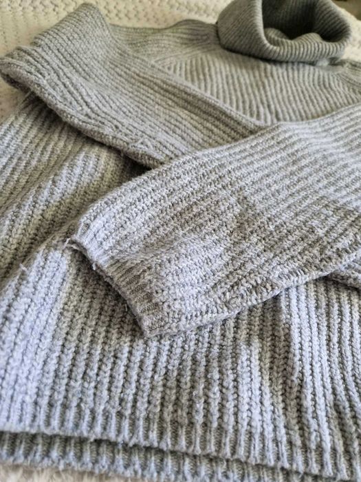 Szary damski sweter z golfem pudełkowy gruby L/XL