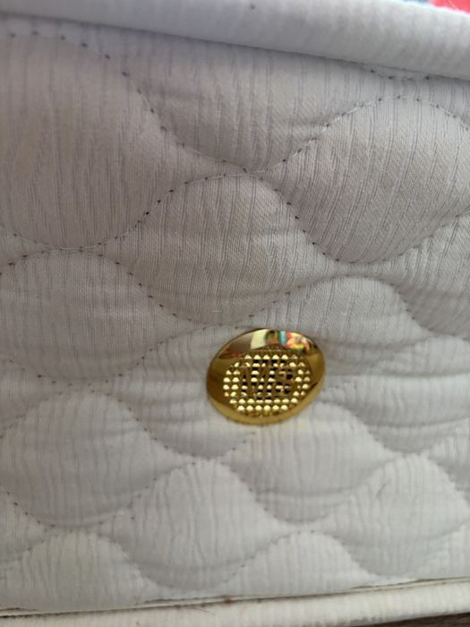 Продам итальянский спальный гарнитур