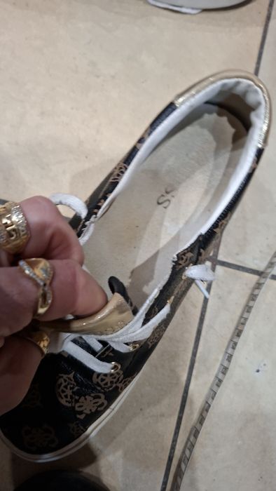 snakersy guess skora prawdziwa 39 wkl 24,5