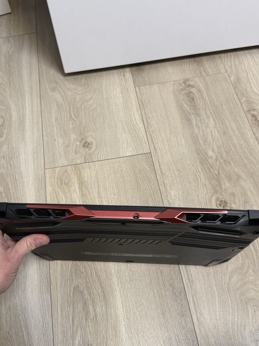 Acer NITRO AN15-45-R94Y/AMD Ryzen 5 5600H/GTX 1650 4 GB